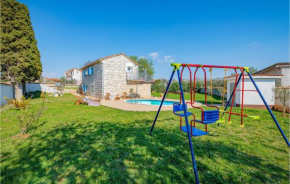 Awesome home in Labinci w/ Outdoor swimming pool and 2 Bedrooms